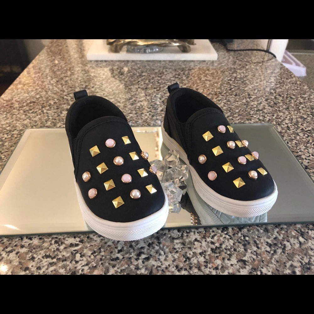 Baby Shoes (Size 5C)